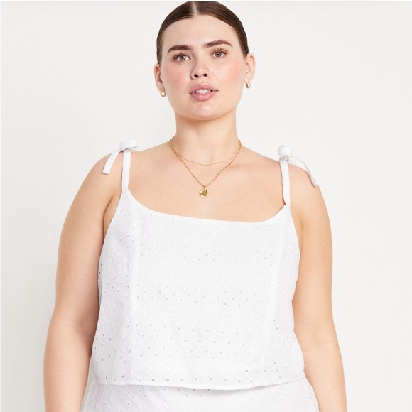 NWT Old Navy Cami White Eyelet Crop Top Size 3X - Picture 7 of 11